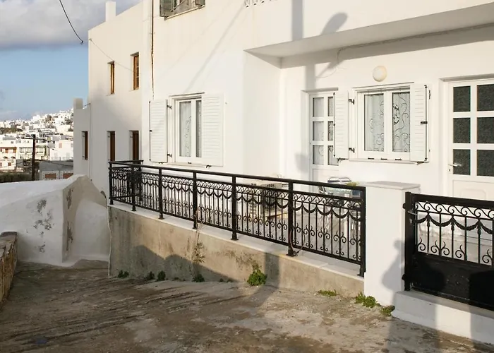 アパート Castle View House