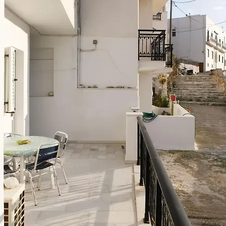 Lägenhet Castle View House Naxos City
